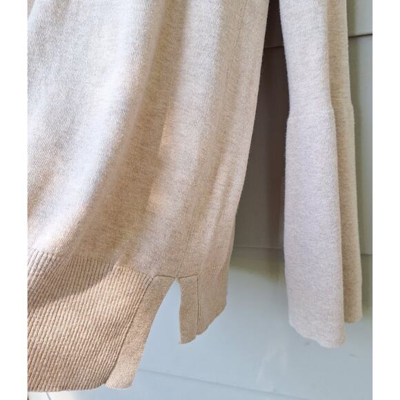 Sanctuary Bell Sleeves V neck Cotton blend Light Sweater Tan Beige Size S oversz - Picture 7 of 9